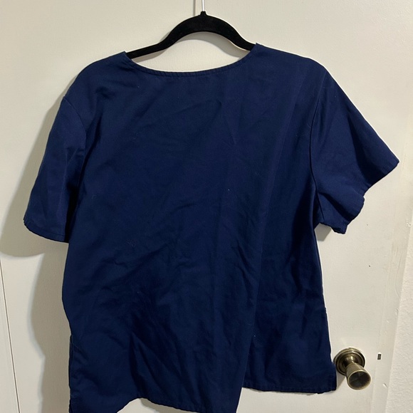 Women’s blue scrub top - Picture 4 of 5